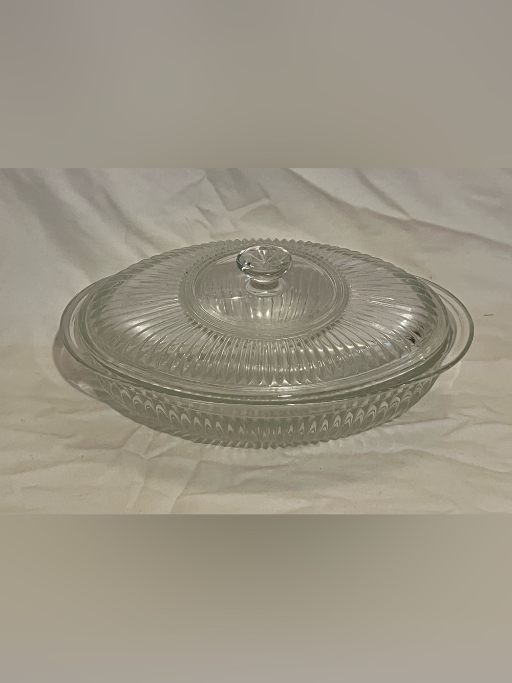 Vintage Pressed Glass Clear Casserole Dish With Lid Oven Proof 13 Inch Server